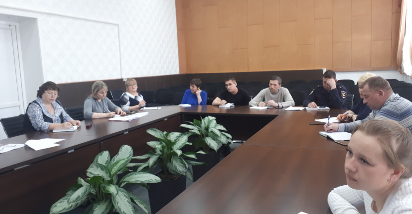 20 марта Елена Сигачева и Надежда Манзанова по приглашению администрации Качугского района приняли участие в заседании комиссии по подготовке ВПН-2020.
